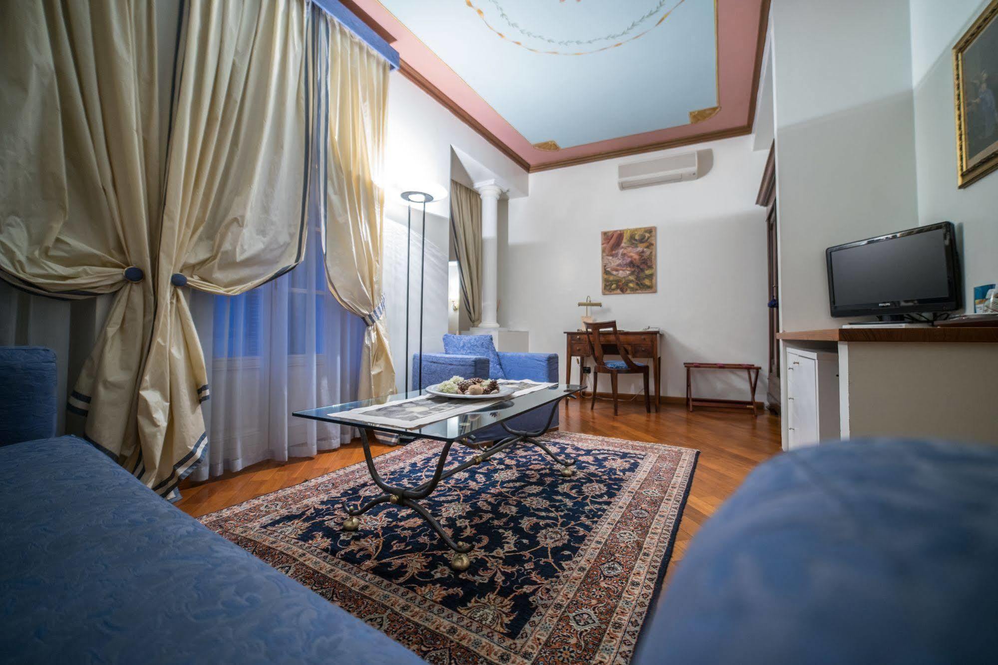 Bed and Breakfast Palazzo Finati Alba  Exterior foto